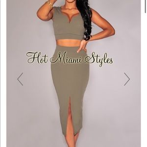Hot Miami Styles Olive Front Slit Two Piece Set